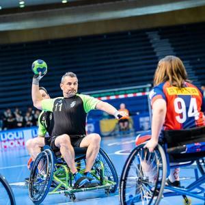 Match de handball fauteuil