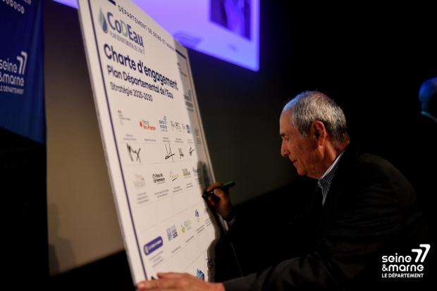 Signature du Plan départemental de l'eau en Seine-et-Marne