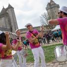 Musiciens dans la cour du château de Blandy-les-Tours