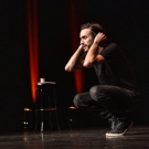 Un artiste sur scène