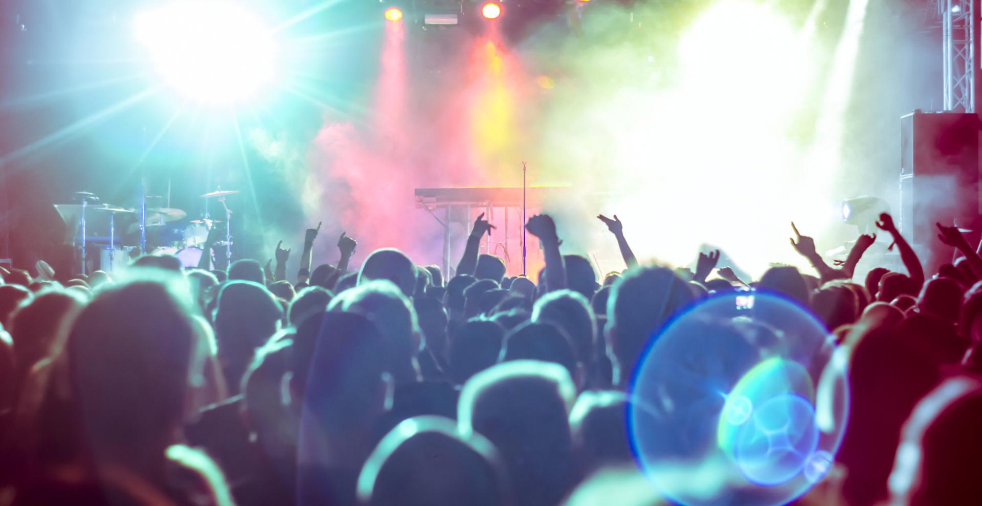 Public dans un festival