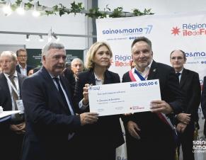 Remise de chèque pour un contrat rural