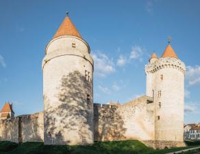 Façade extérieure du château de Blandy-les-Tours