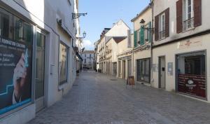 Les commerces fermés dans le centre-ville de Melun