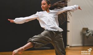 Une jeune danseuse