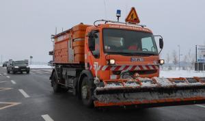 Une déneigeuse de la Direction des Routes du Département de Seine-et-Marne