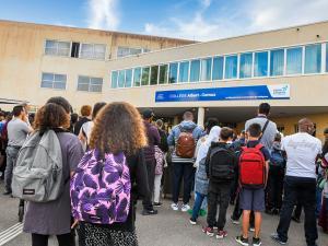 Des collégiens font leur rentrée en Seine-et-Marne