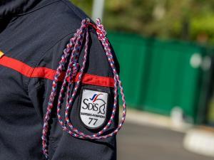 Uniforme d'un sapeur-pompier du SDIS77