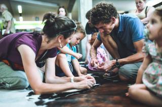 Activités en famille au musée de Préhistoire d'Île-de-France