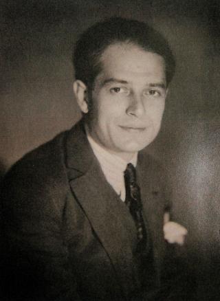 Portrait de l'architecte décorateur d'intérieur Michel Dufet