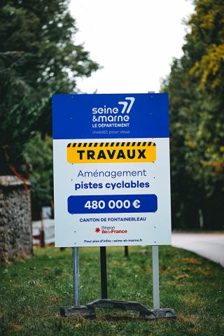 Travaux d'aménagement d'une piste cyclable à Noisy-sur-École