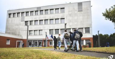 Collège Eugène Delacroix à Roissy-en-Brie