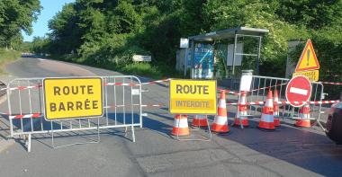 Route départementale barrée