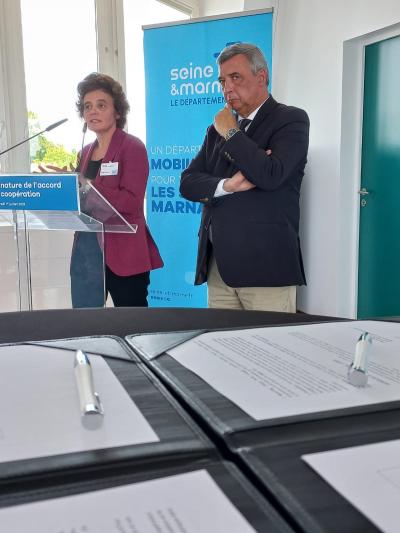 Signature de l'accord de coopération entre Orange et le Département de Seine-et-Marne