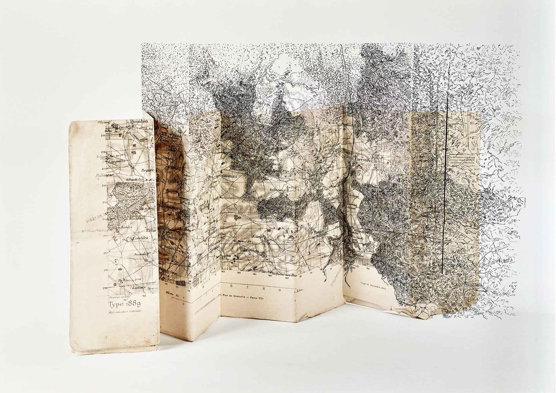 https://www.seine-et-marne.fr/sites/default/files/styles/300x300/public/media/images/constellation-ndeg6phase_bertrand_flachot_exposition.jpg?itok=CcNLq-px