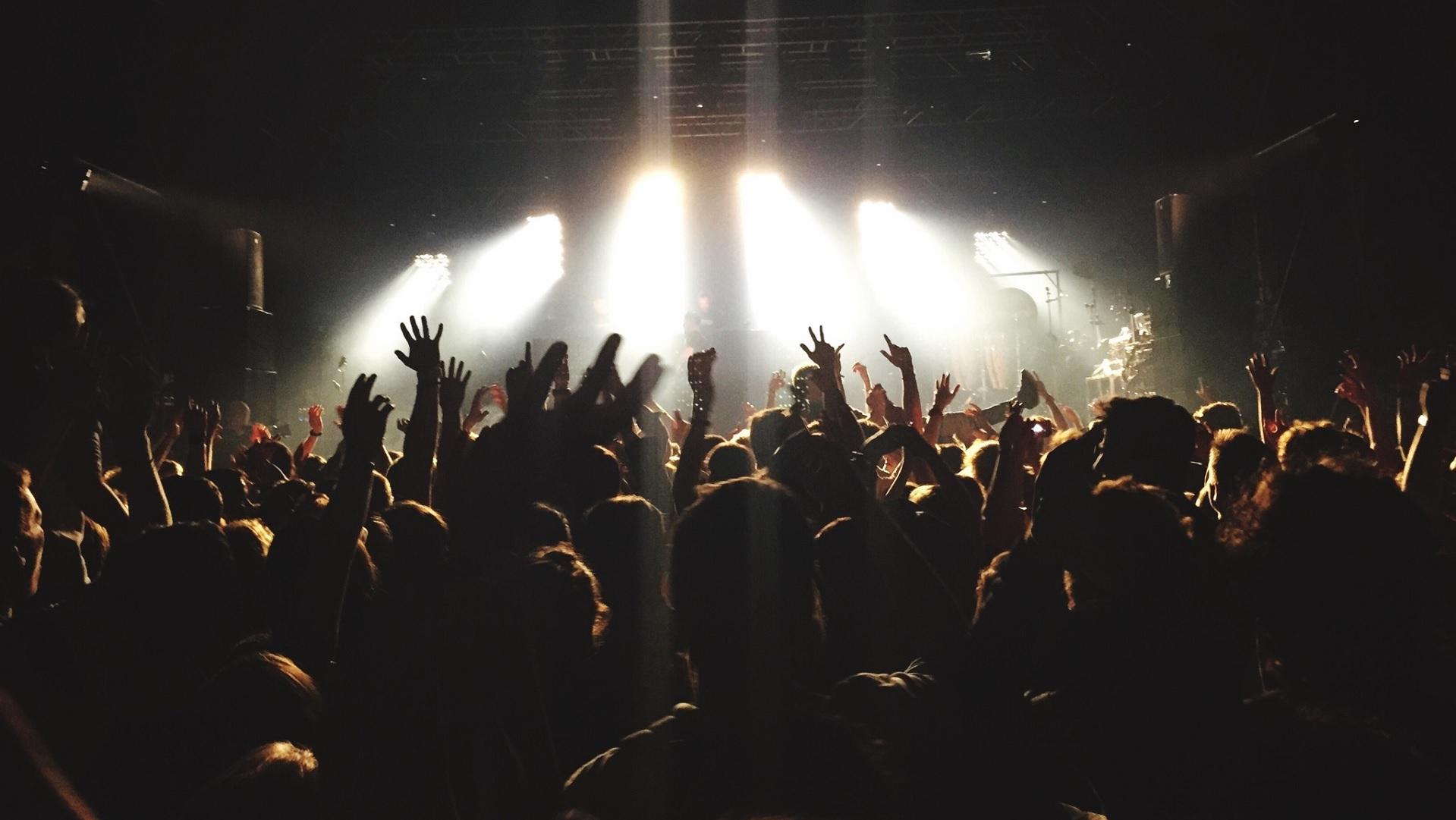 https://www.seine-et-marne.fr/sites/default/files/styles/300x300/public/media/images/concert-musique-scene.jpg?itok=ot37eBlv