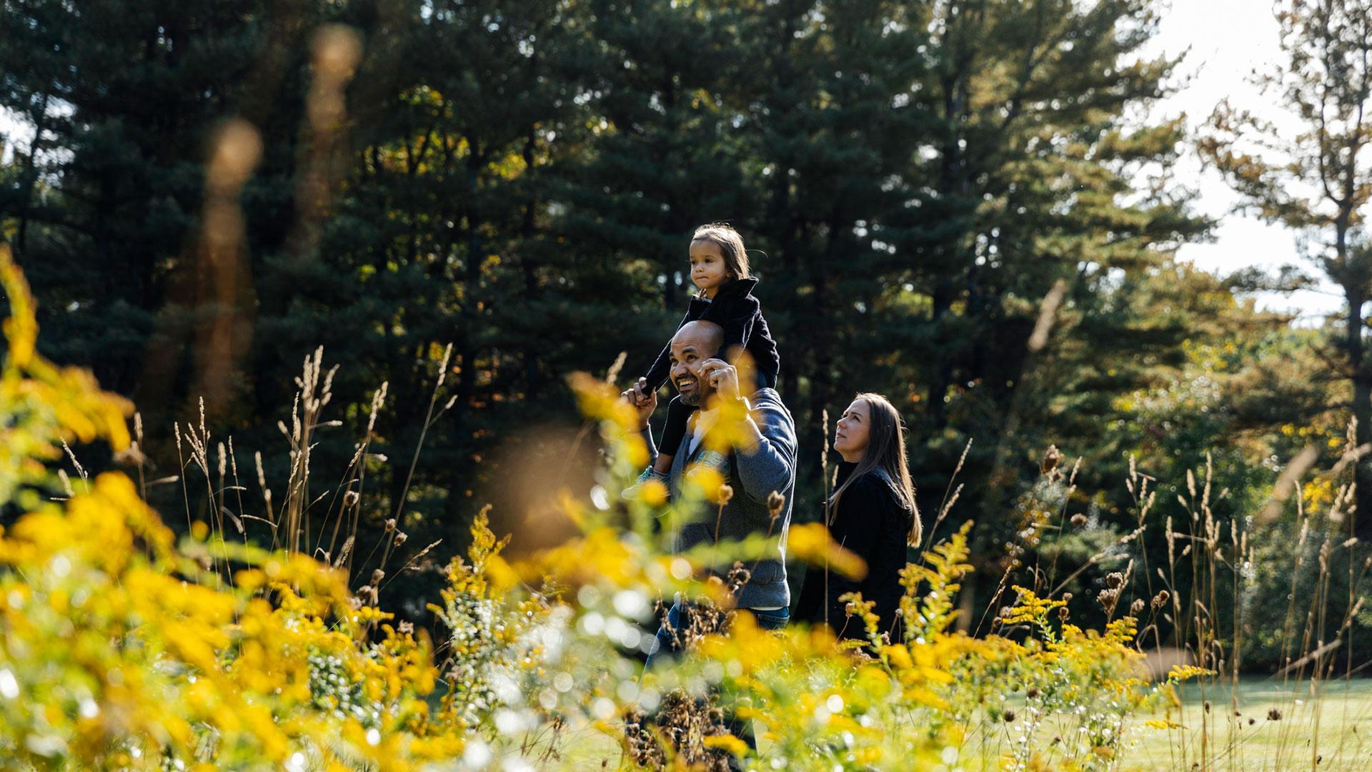 Balade en famille en forêt