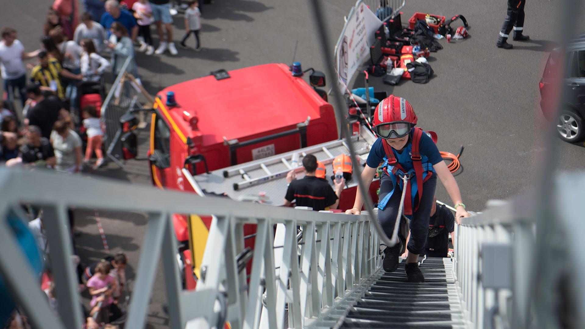 https://www.seine-et-marne.fr/sites/default/files/styles/300x300/public/media/images/sdis77-securite-sapeurs-pompiers-2018-slider.jpg?itok=IvYsZzhn